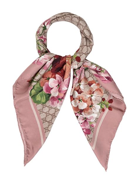 gucci horseshoe scarf|Gucci Scarves, Silks, Stoles & Shawls for Women .